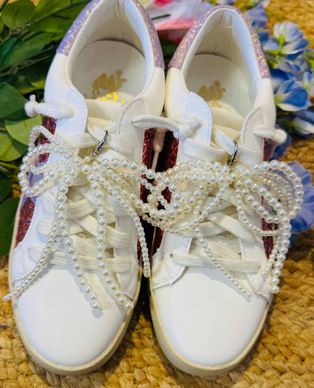 **SALE** Jumbo Pearl Bow Shoe Charms
