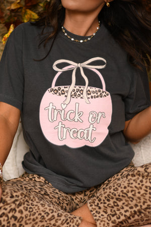 TRICK OR TREAT LEOPARD BUCKET TEE