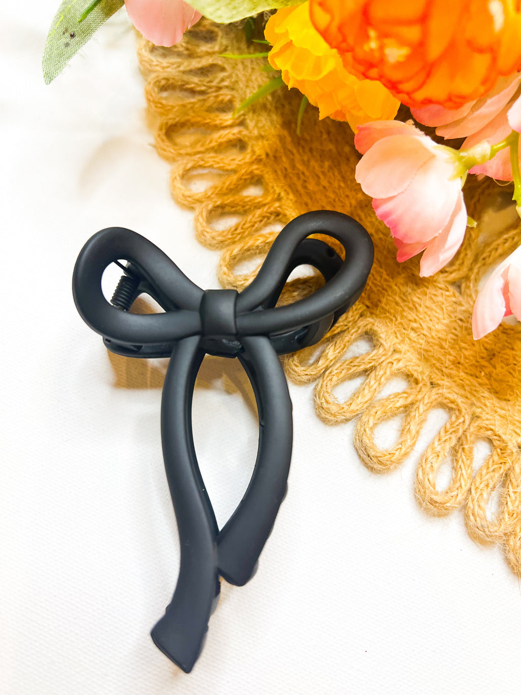 All About The Basics Neutral Matte Bow Hair Claw Clip