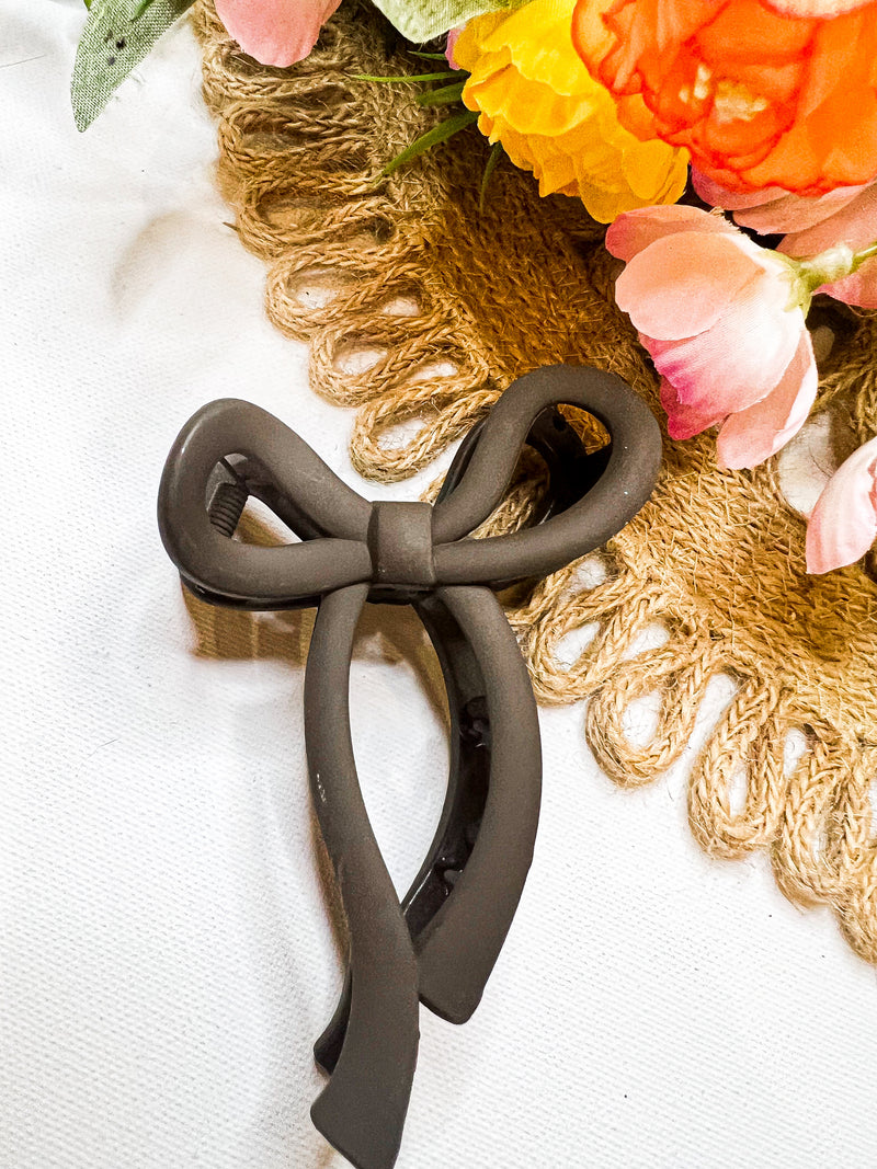 All About The Basics Neutral Matte Bow Hair Claw Clip