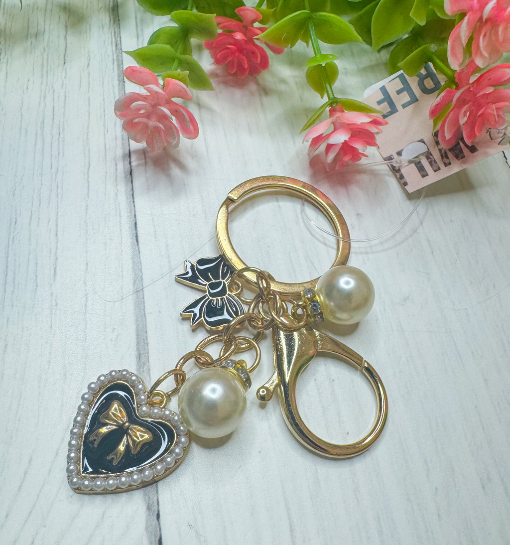 Trendy Chic Black Heart & Bow Keychain