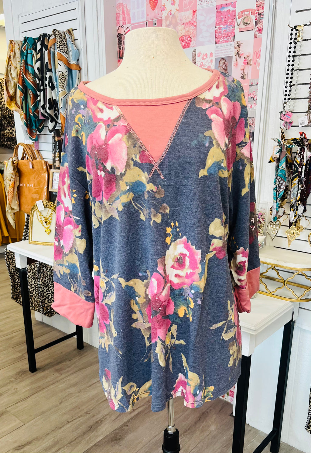 Saturday Morning Stroll Navy & Mauve Floral Top