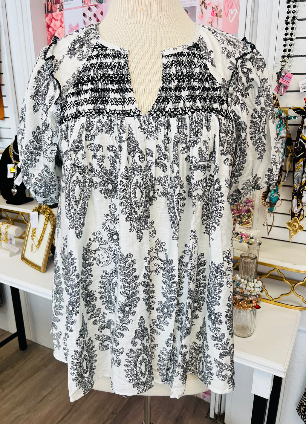 Delicate Beauty Black & White Printed Top