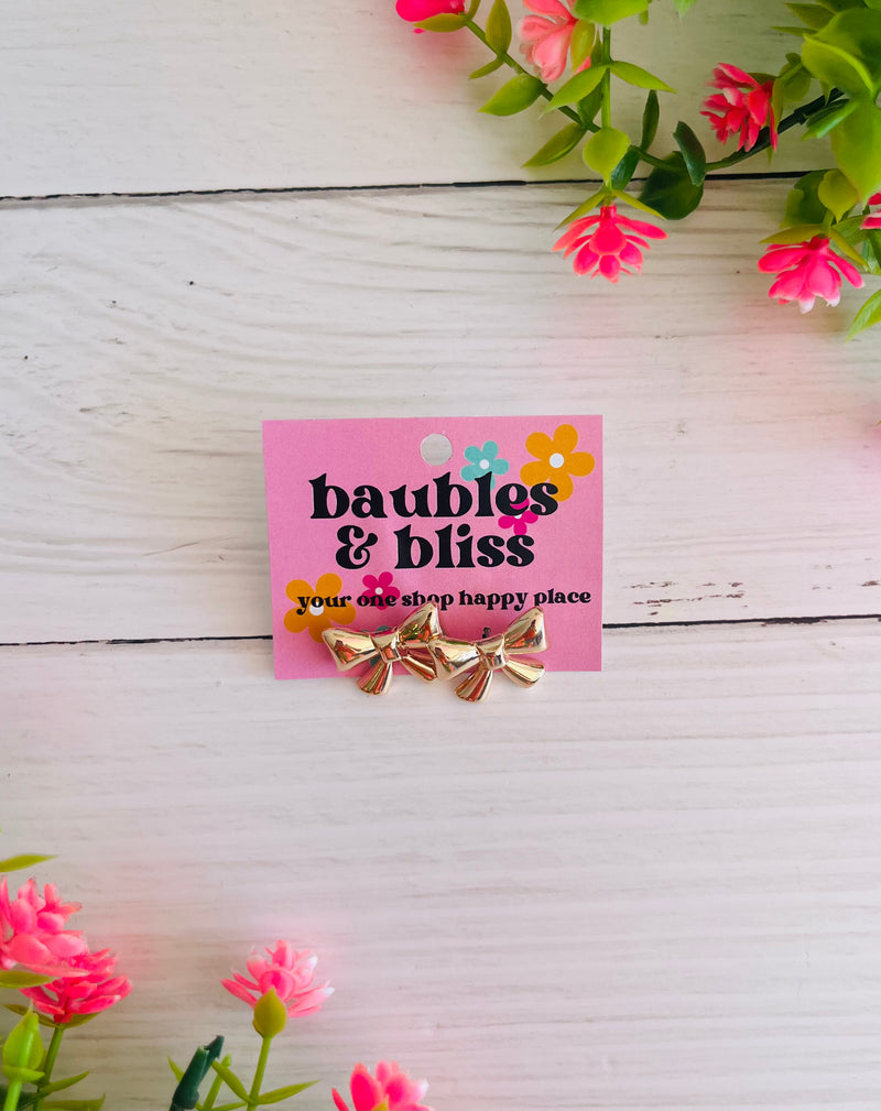 Perfect Look Gold Bow Stud Earrings